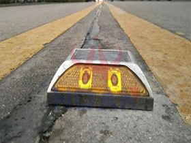 reflective road studs